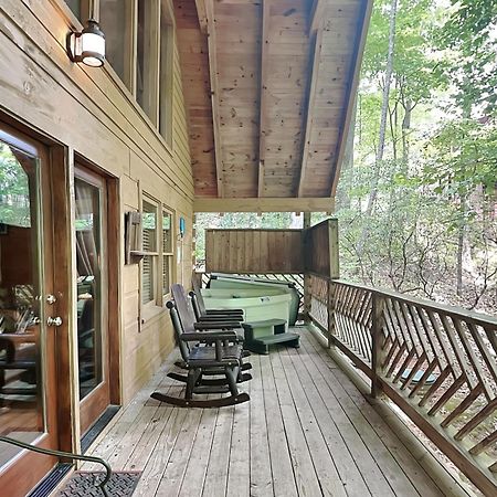 Above Ole Smokys Clouds Villa Gatlinburg Bagian luar foto